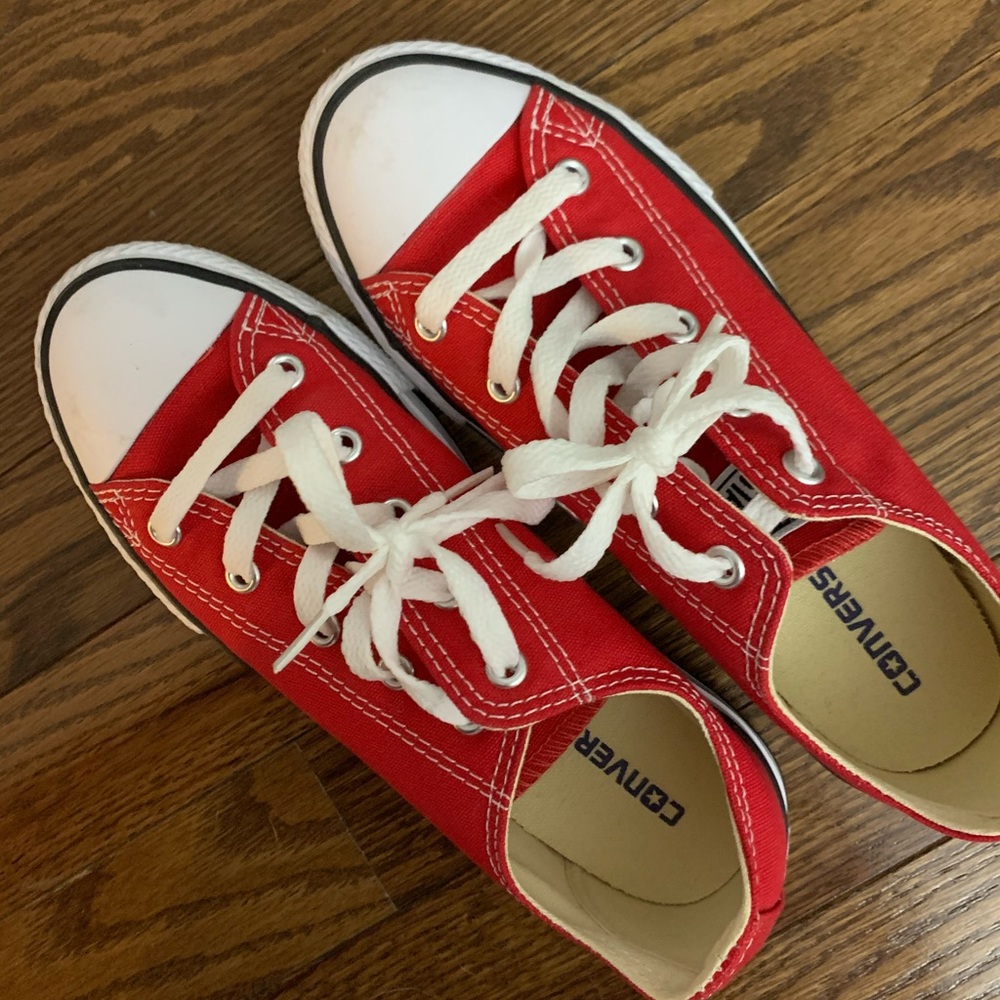 Red converse